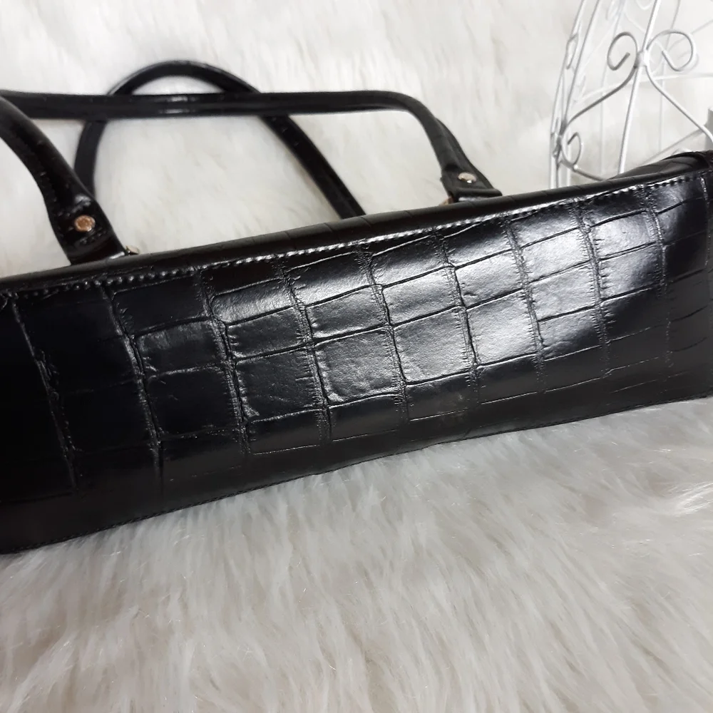 Liz Claiborne Black Croc-Embossed Tote Bag